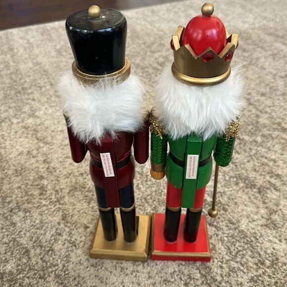 Christmas Festive 15” Nutcracker Bundle (2) - Picture 3 of 8